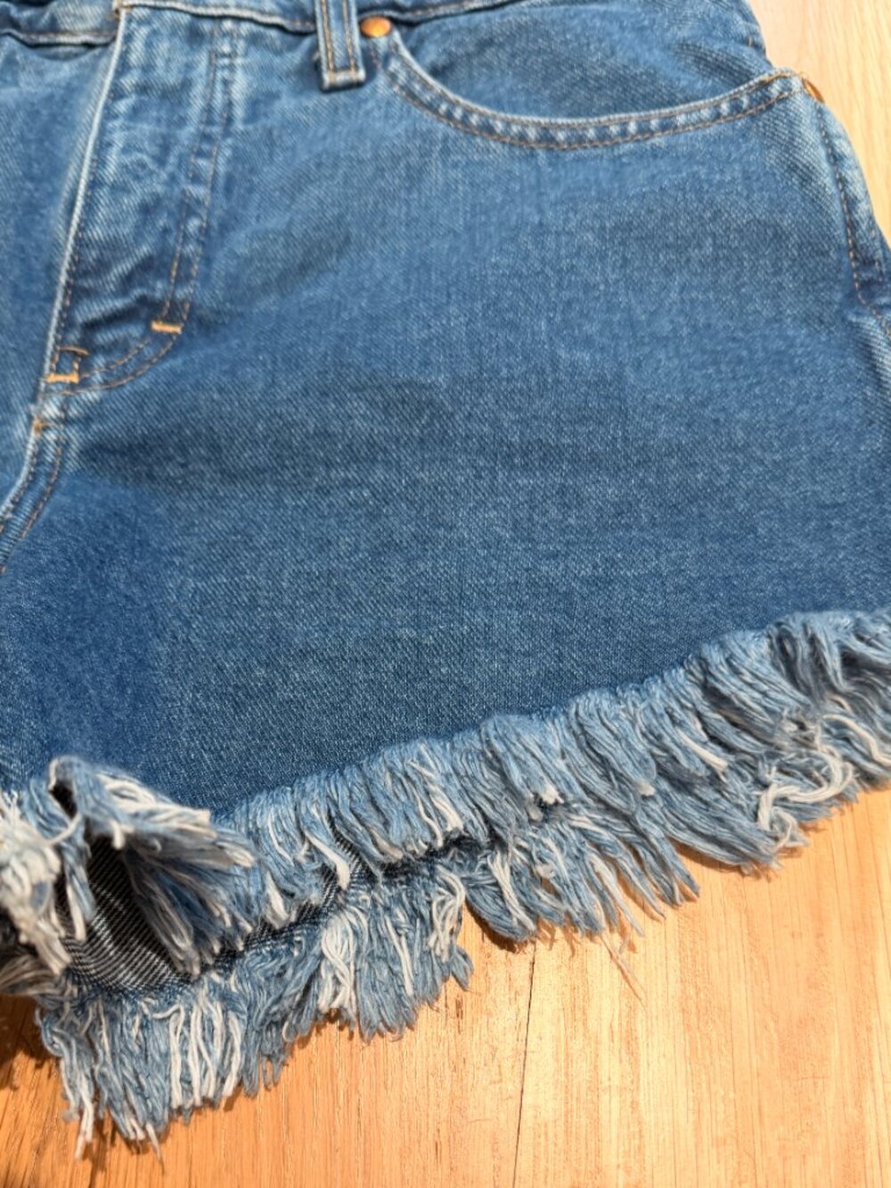 Wrangler Reworked Short - Picture 4 of 5